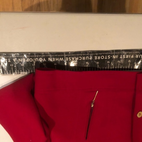 Ellen Tracy  size 14 vintage red jacket gold buttons and banded hem - Picture 11 of 11